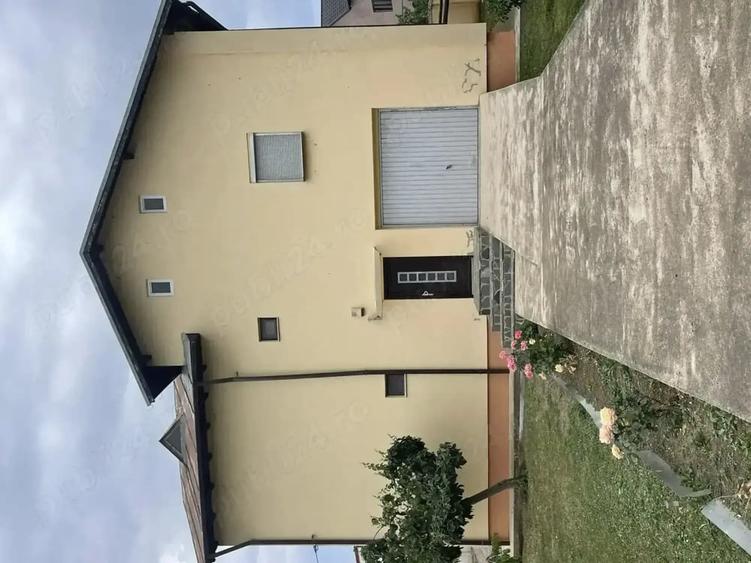 Casă cu 6 camere în Central
