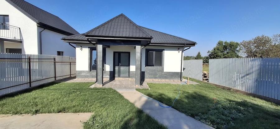 Casă cu 2 camere cu Teren 450 Mp în Central