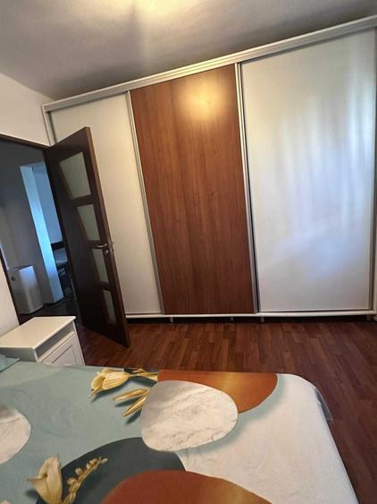Apartament cu 2 camere decomandat în Valea Muscelului