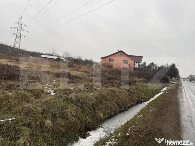 Teren de 1049 mp, în Priseaca