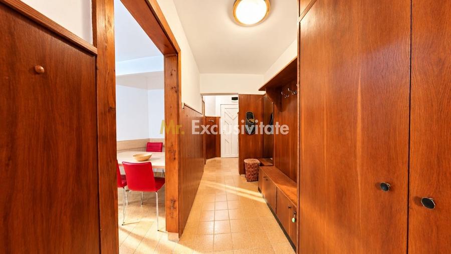 Apartament cu 3 camere semidecomandat, mobilat în Micro 16