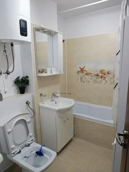 Apartament cu 2 camere decomandat în Rovine