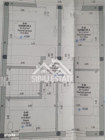 Casă cu 5 camere cu Teren 280 Mp în Central