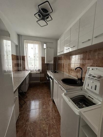Apartament cu 2 camere semidecomandat, mobilat în Gheorgheni