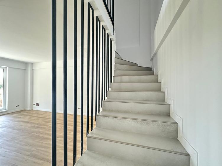 Apartament cu 3 camere decomandat în Popas Păcurari