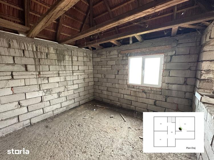 Casă cu 5 camere cu Teren 1000 Mp în Nojorid
