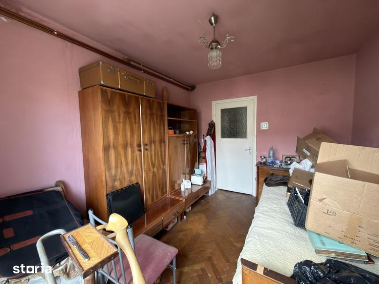 Apartament cu 4 camere decomandat, mobilat în Circumvalațiunii
