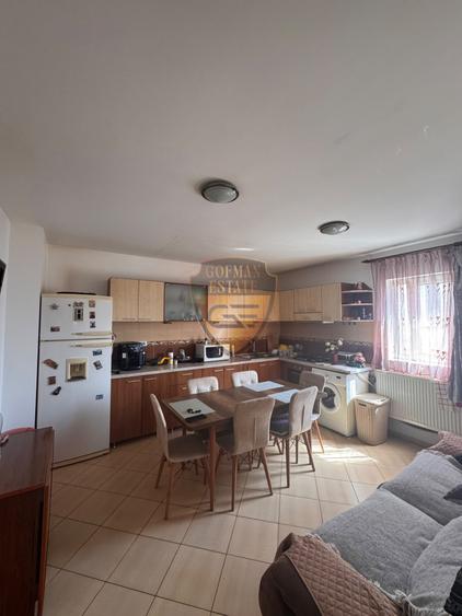 Apartament cu 4 camere decomandat, mobilat în Viile Noi