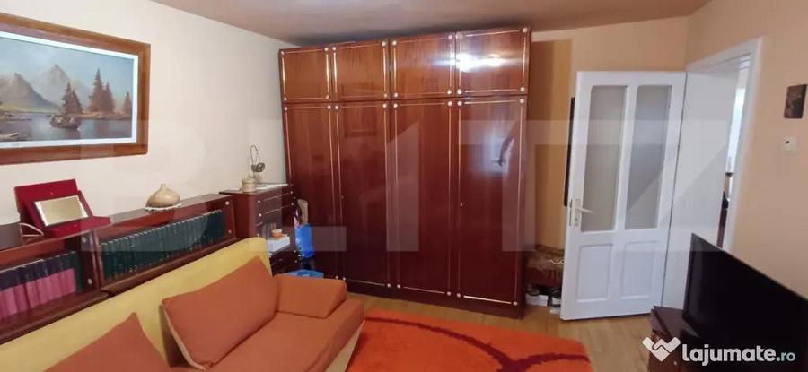 Casă cu 3 camere cu Teren 1800 Mp în Centura