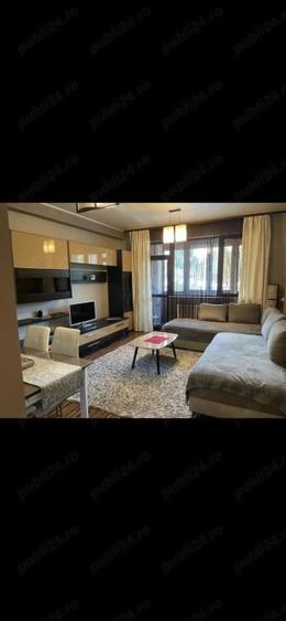 Apartament cu 3 camere semidecomandat în Metalurgiei