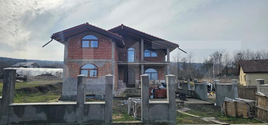 Casă individuală cu 5 camere cu Teren 1000 Mp în Almașu Mic