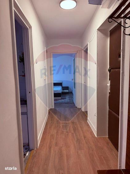 Apartament cu 3 camere de inchiriat - 4