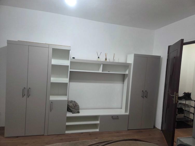 Garsonieră semidecomandată în Banca Națională