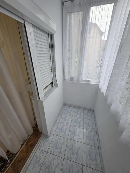 Apartament cu 3 camere decomandat în Dorobanților
