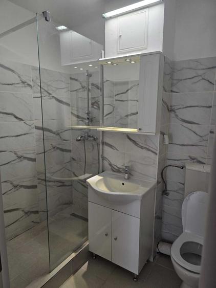 Apartament cu 2 camere decomandat în Apusului