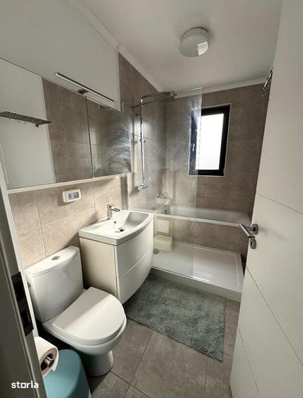 Apartament cu 3 camere decomandat în Sud