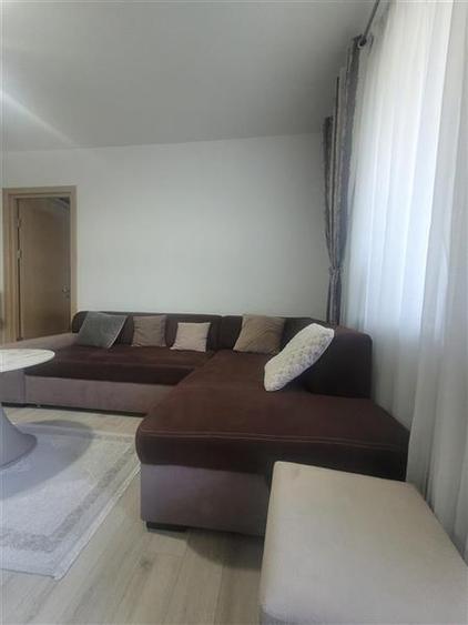Apartament cu 2 camere decomandat în Republica