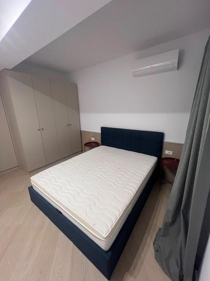 Apartament cu 2 camere semidecomandat, mobilat în Pipera