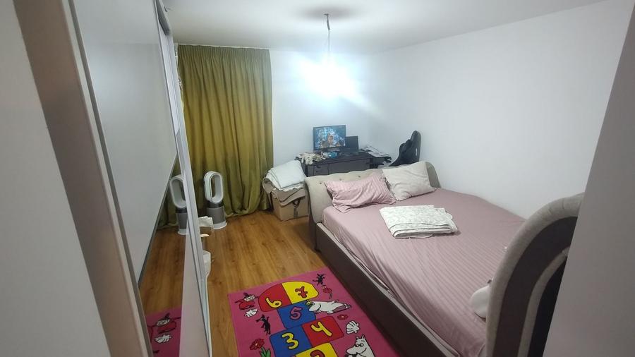 Casă individuală cu 5 camere cu Canalizare în Coiciu