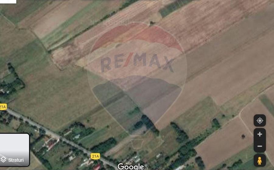Teren Construcții intravilan de 22269 mp, în Nuci