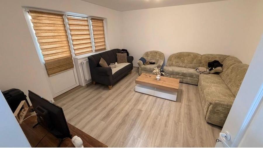 Apartament cu 2 camere decomandat, mobilat în Calea Moldovei
