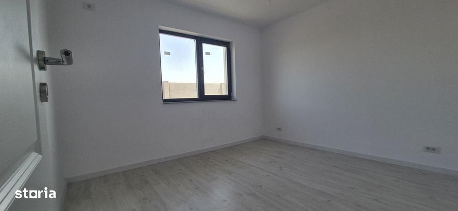 Casă cu 4 camere în Clinceni