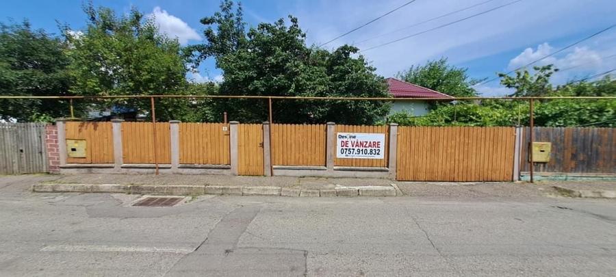 Casă individuală cu 4 camere cu Canalizare în Central