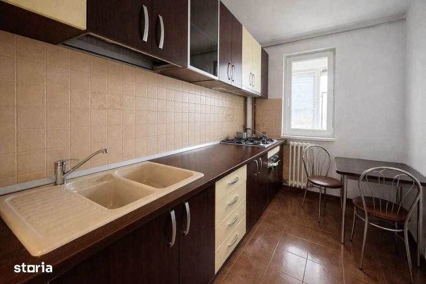 Apartament cu 2 camere decomandat, mobilat în Complex Studențesc