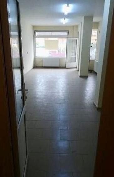 Spațiu comercial, de 50 mp, în Florești