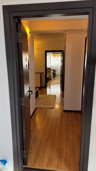 Apartament cu 3 camere decomandat în Valea Rosie