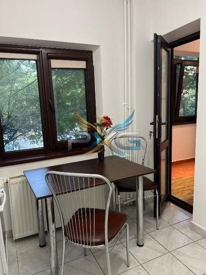 Garsonieră decomandată în Lujerului