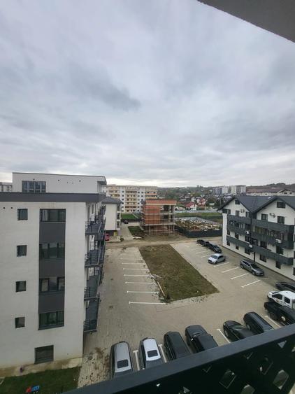 Apartament cu 2 camere decomandat în Vișani