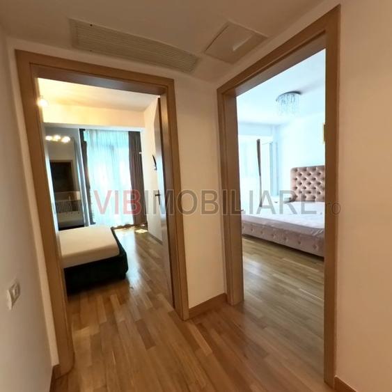 Apartament cu 3 camere semidecomandat, mobilat în Arcul de Triumf