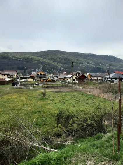 Teren Construcții intravilan de 900 mp, în Periferie