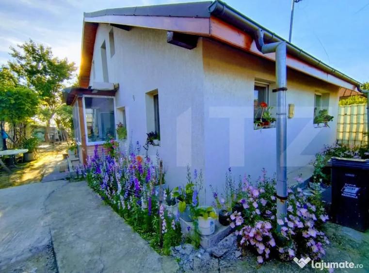 Casă cu 3 camere cu Teren 950 Mp în Șimnicu de Sus