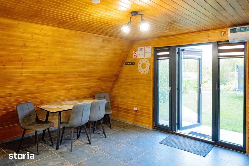 Casă cu 9 camere cu Teren 6600 Mp în Sânmartin