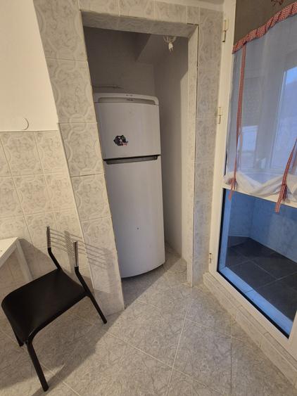 Apartament cu 2 camere decomandat în Sârbi
