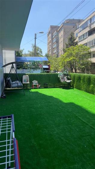 Apartament cu 5 camere decomandat, mobilat în Gheorghe Doja