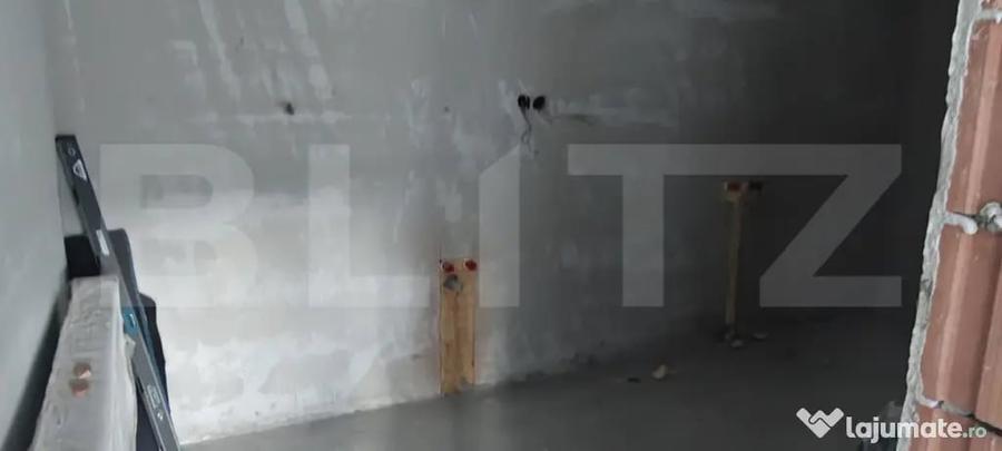 Casă cu 5 camere cu Teren 420 Mp în Central