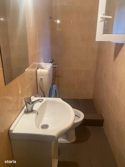 Casă cu 3 camere cu Teren 250 Mp în Rahova