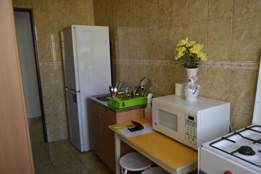 Apartament cu 2 camere decomandat în Berceni