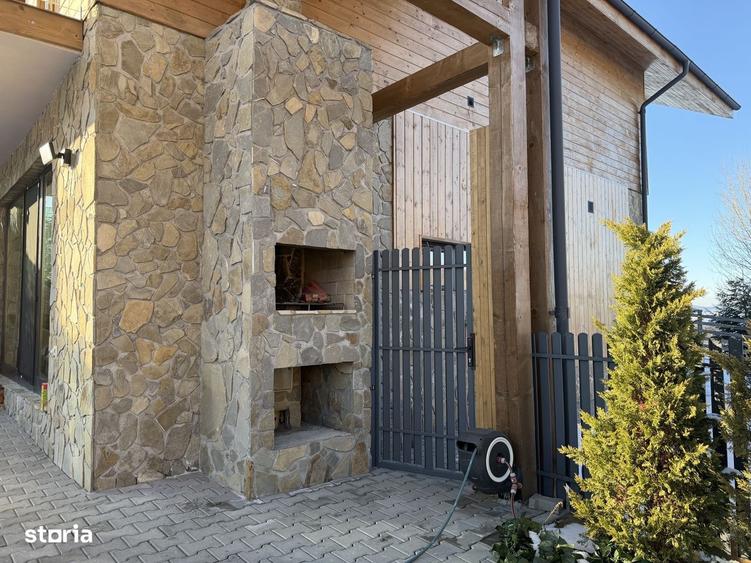 Casa de vacanta moderna intr-un cadru natural deosebit Rasnov - 1