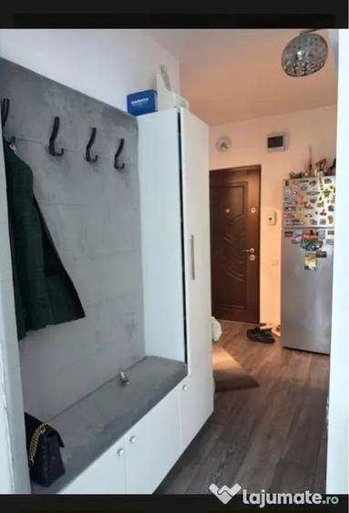 Apartament cu 2 camere decomandat în Gară