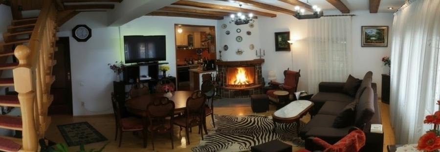 Casă individuală cu 5 camere cu Garaj în Siriu