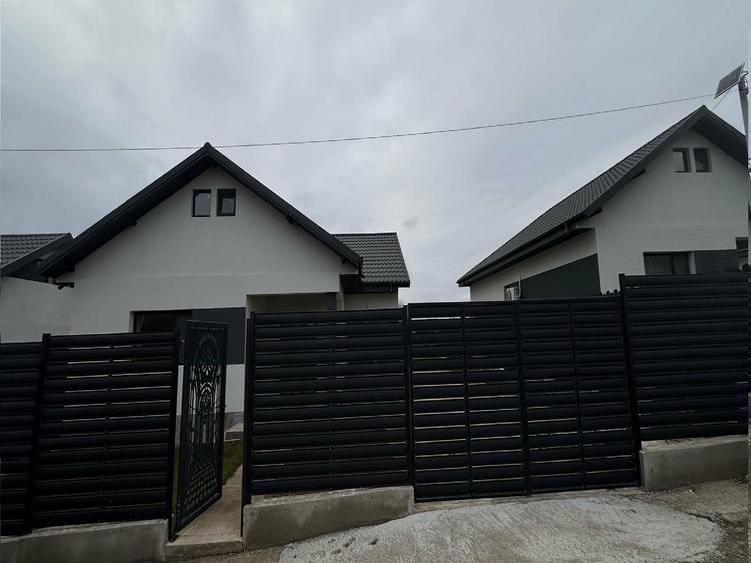 Casă individuală cu 3 camere cu Teren 580 Mp în Vasile Alecsandri
