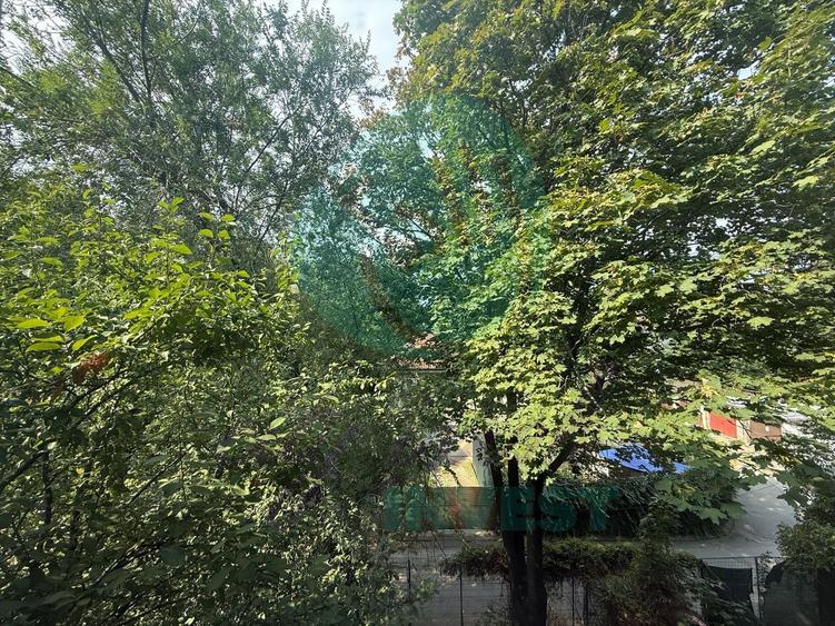 Apartament cu 2 camere decomandat în Baba Novac