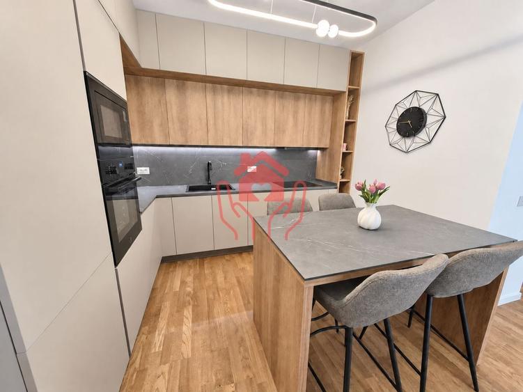 Apartament cu 2 camere decomandat, mobilat în Băneasa