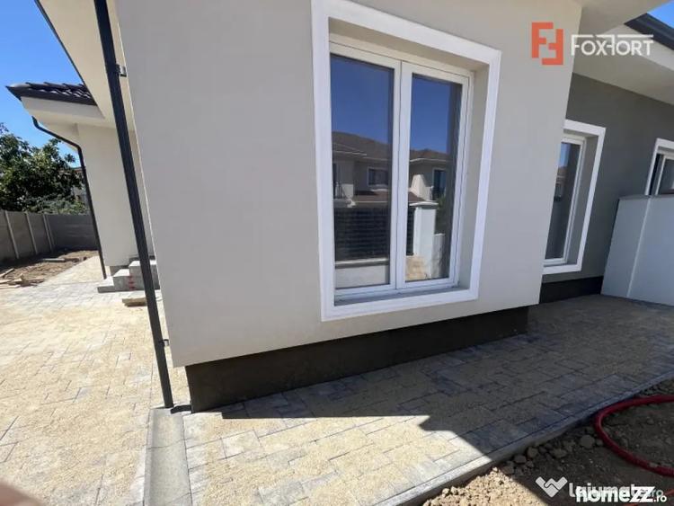 Casă cu 4 camere cu Teren 250 Mp în Moșnița Nouă