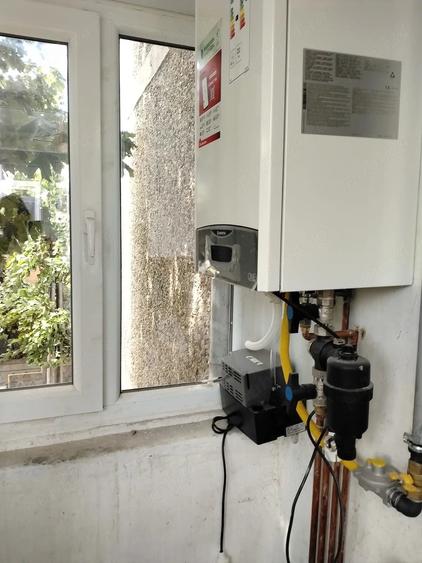Proprietar, vand apartament cu 2 camere, decomandat, et1 - 1