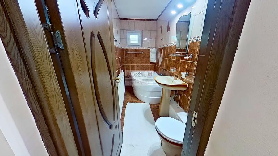 Apartament cu 3 camere decomandat în Nord